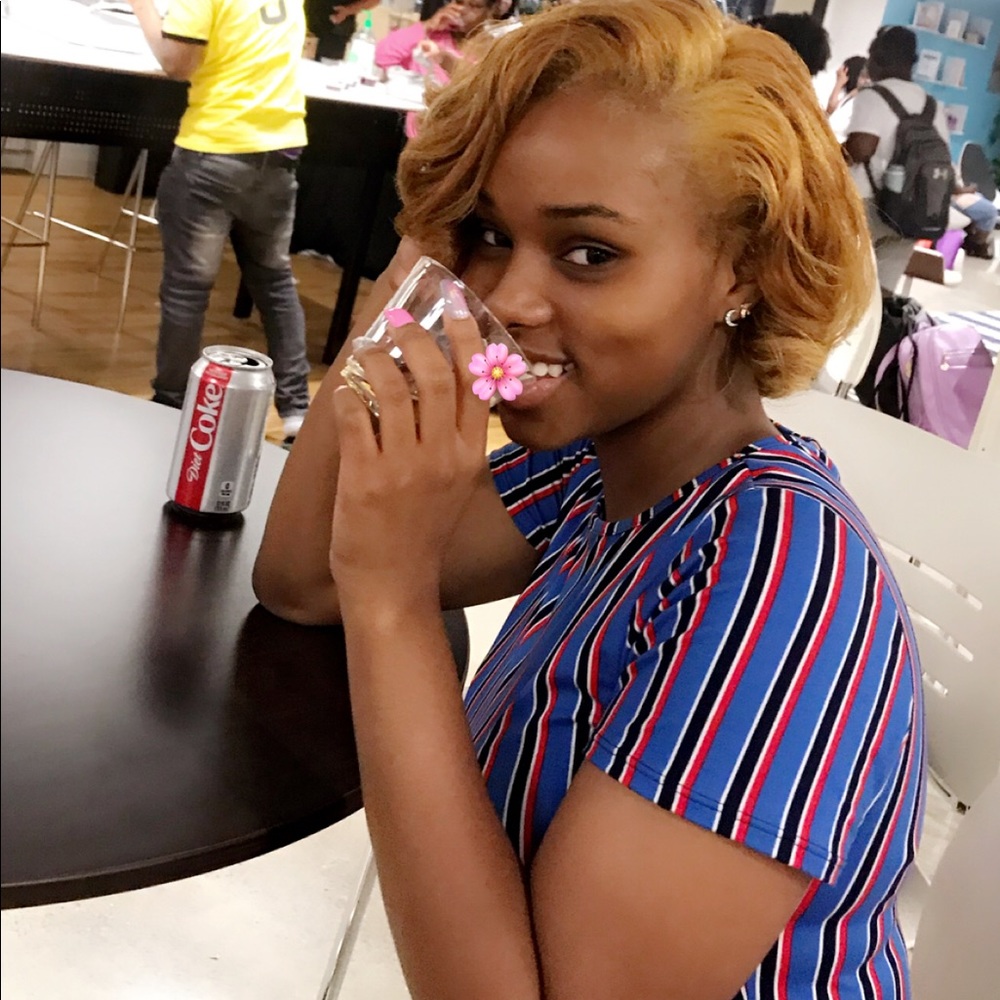 Meet your Posher, Amalie